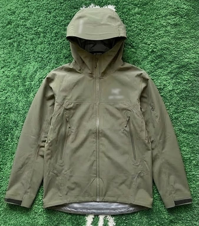Water-Resistant Mountain Windbreaker