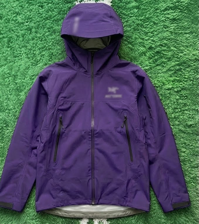 Water-Resistant Mountain Windbreaker